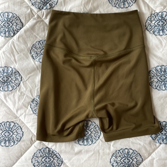 Girlfriend Collective FLOAT Ultralight Bike Short XXS Fern - Picture 3 of 4